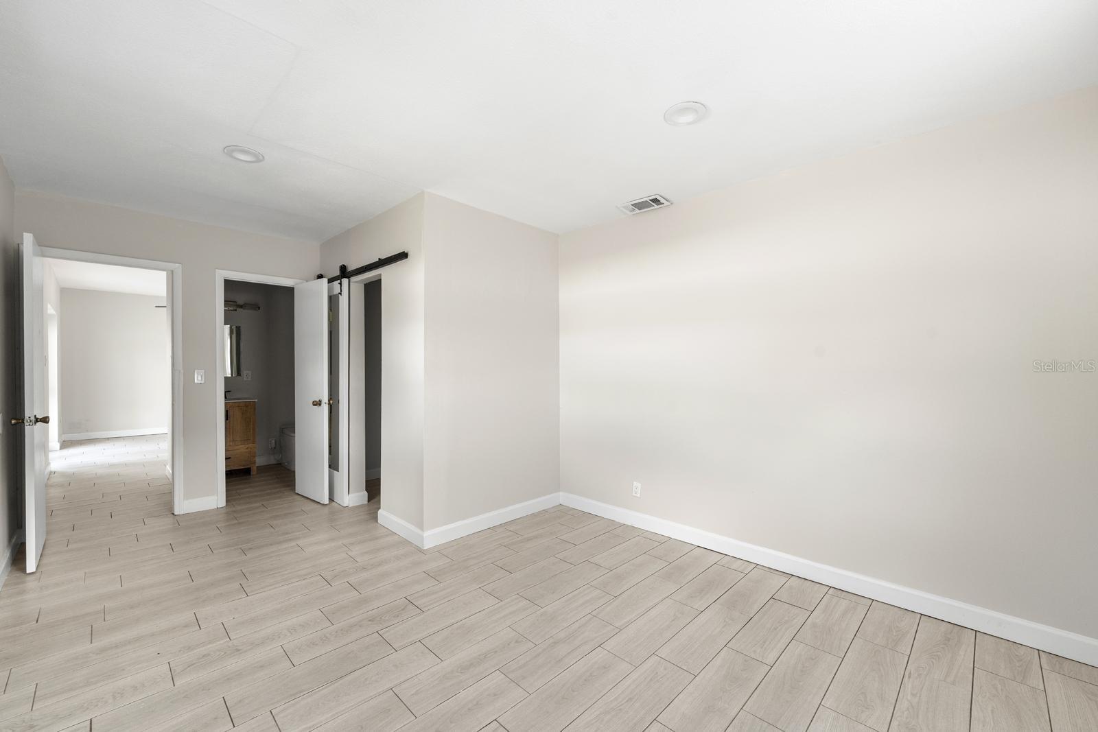 PINE CREST VILLA ADD 5 - Residential