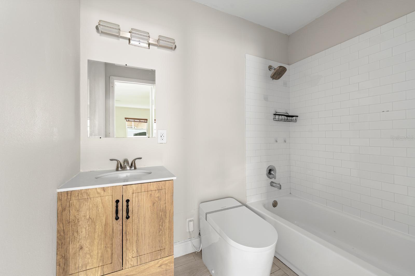 PINE CREST VILLA ADD 5 - Residential