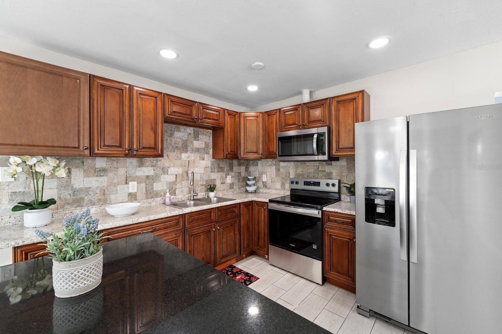 PINE CREST VILLA ADD 5 - Residential