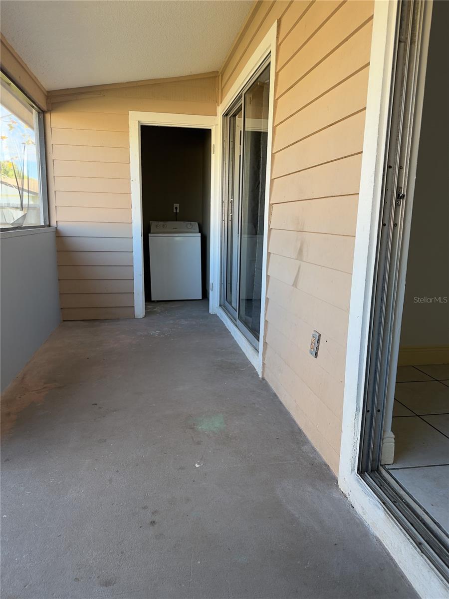 THE WILLOWS FIRST ADD - Residential Lease