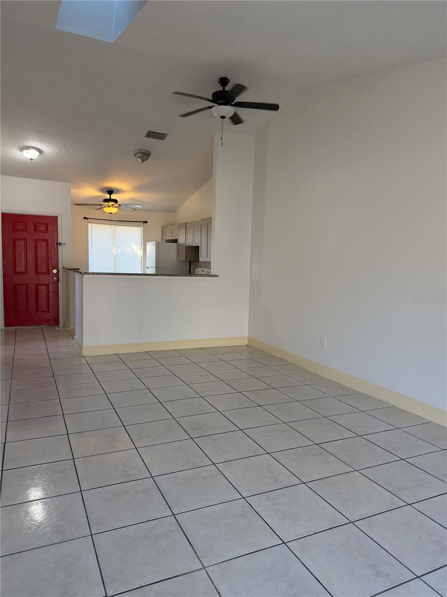 THE WILLOWS FIRST ADD - Residential Lease