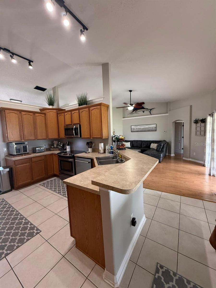 ACREAGE & UNREC - Residential