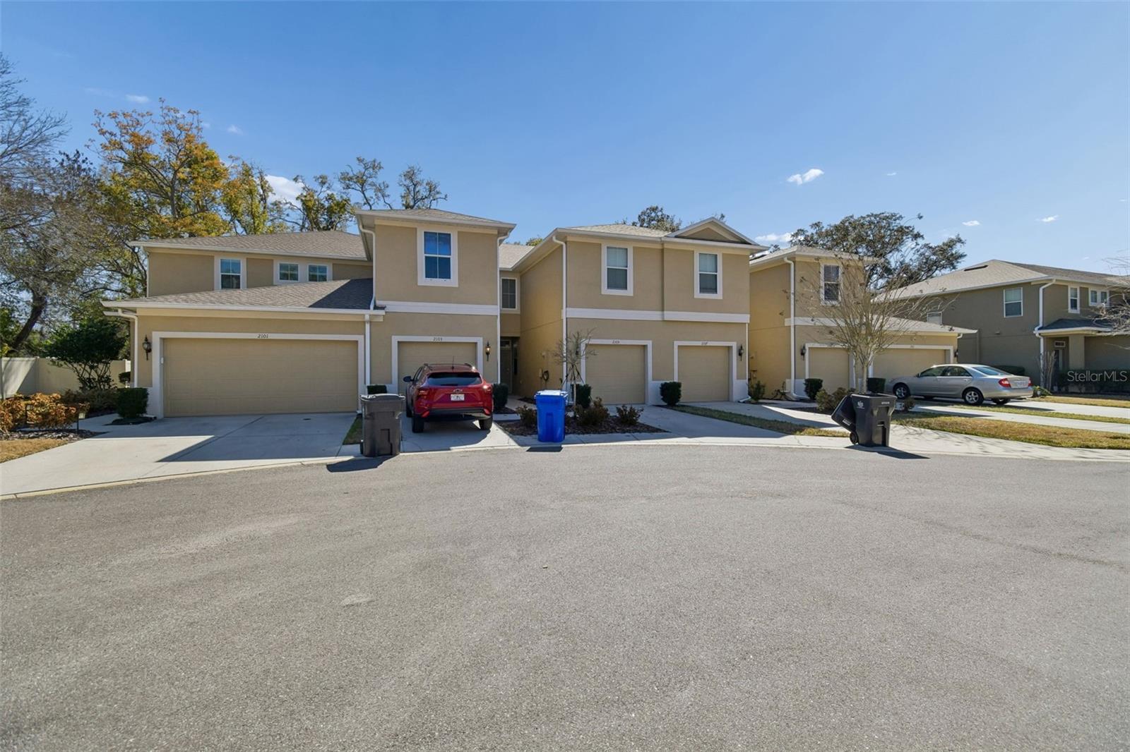 BROADWAY CENTRE TWNHMS - Residential