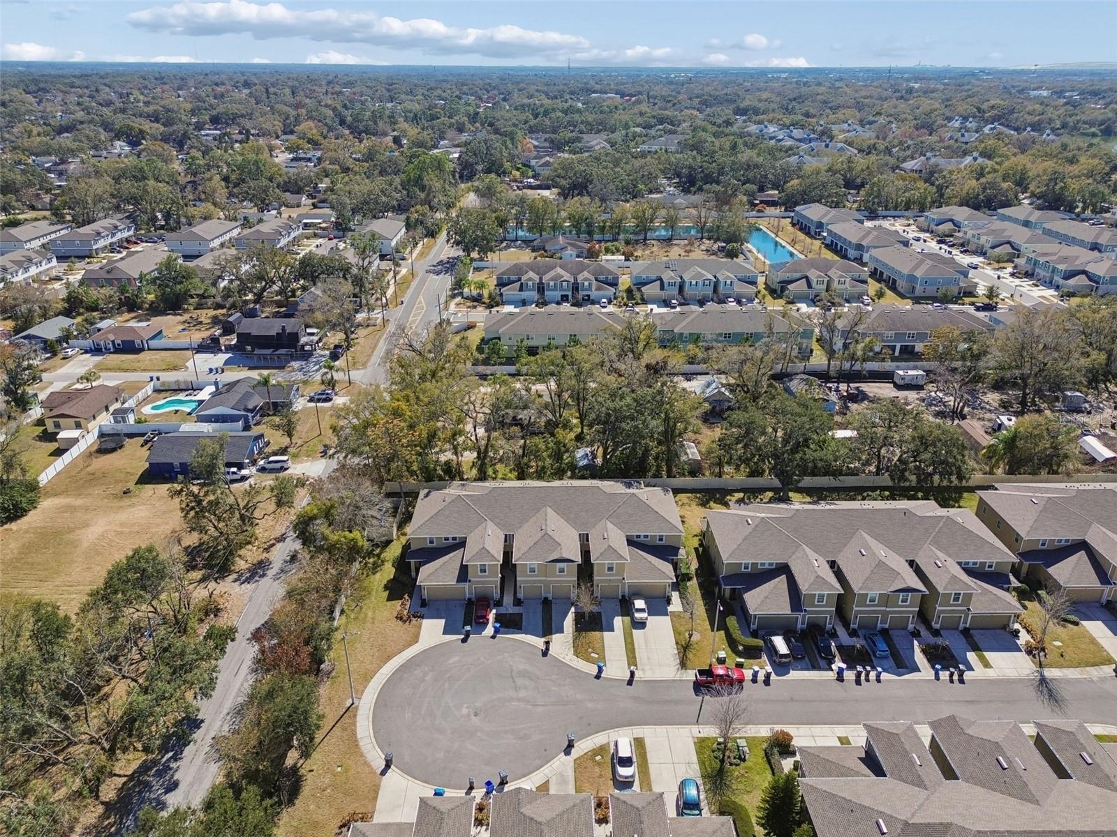 BROADWAY CENTRE TWNHMS - Residential