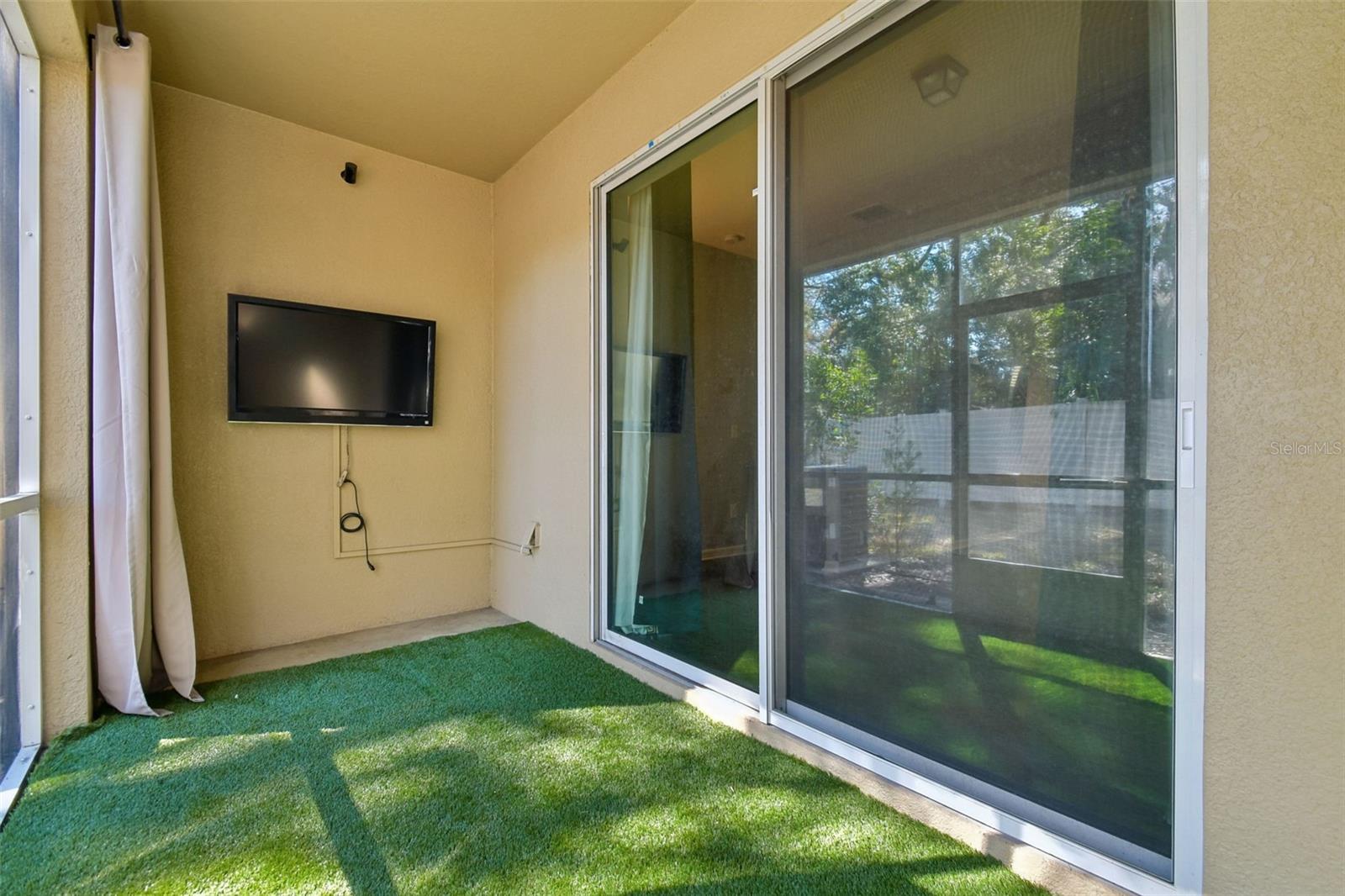 BROADWAY CENTRE TWNHMS - Residential