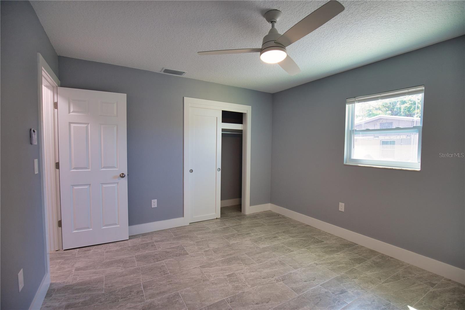 SOUTH VENICE - Residential Lease