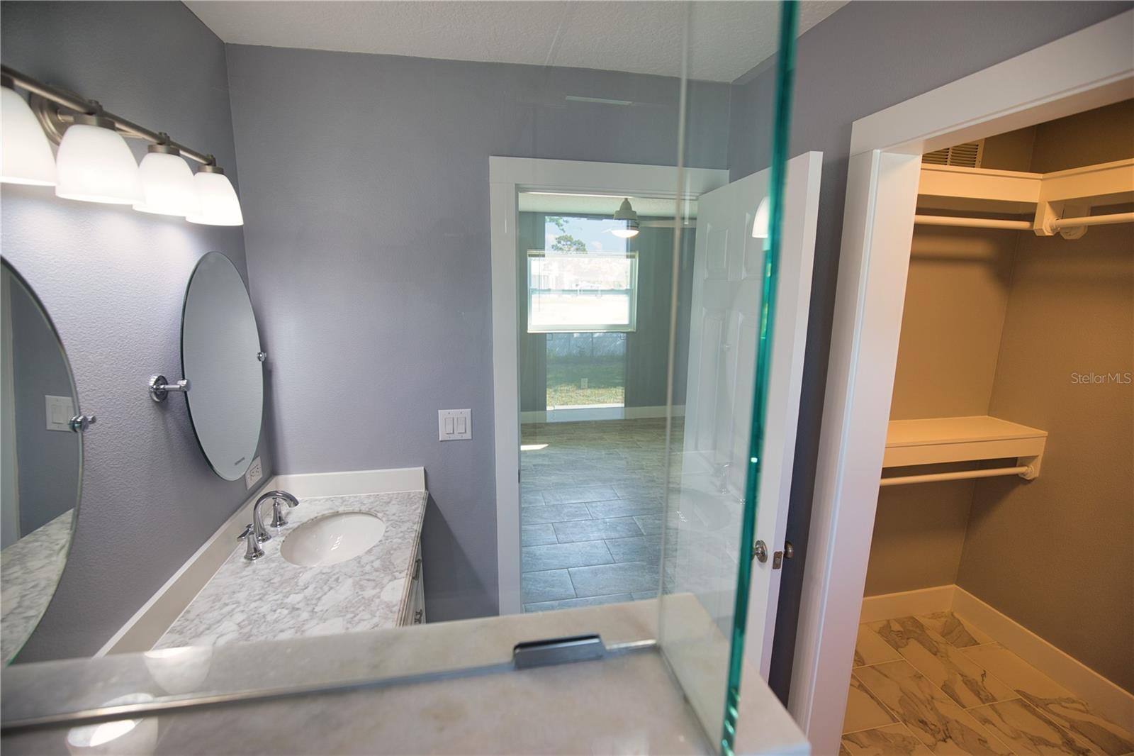 SOUTH VENICE - Residential Lease