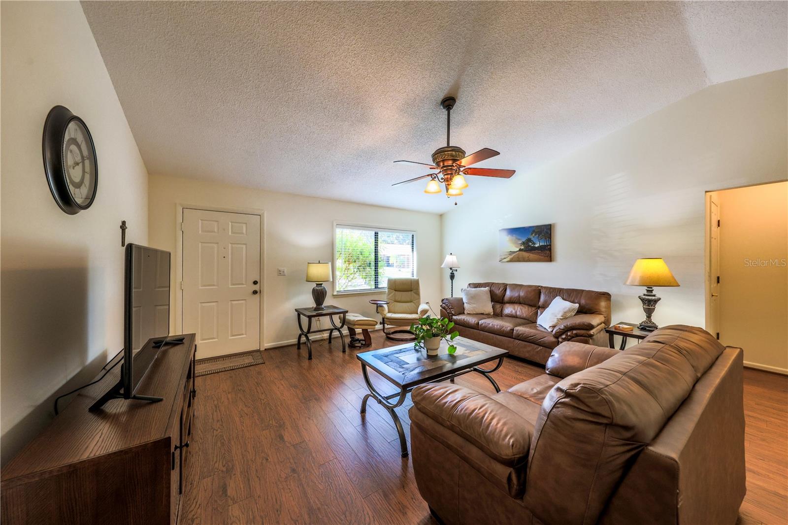 HIDDEN CRK VLS - Residential