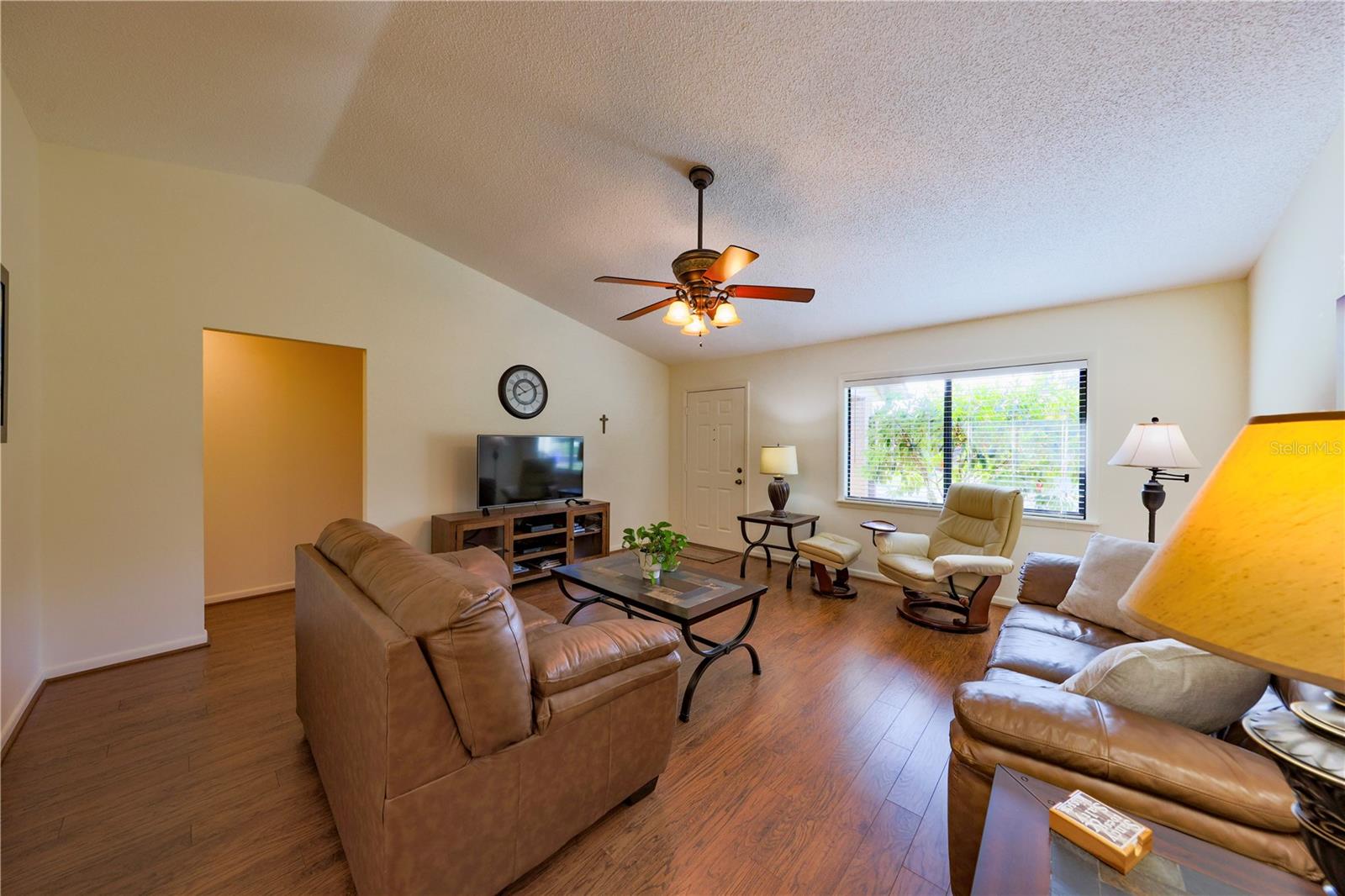 HIDDEN CRK VLS - Residential