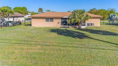 A home in PORT CHARLOTTE