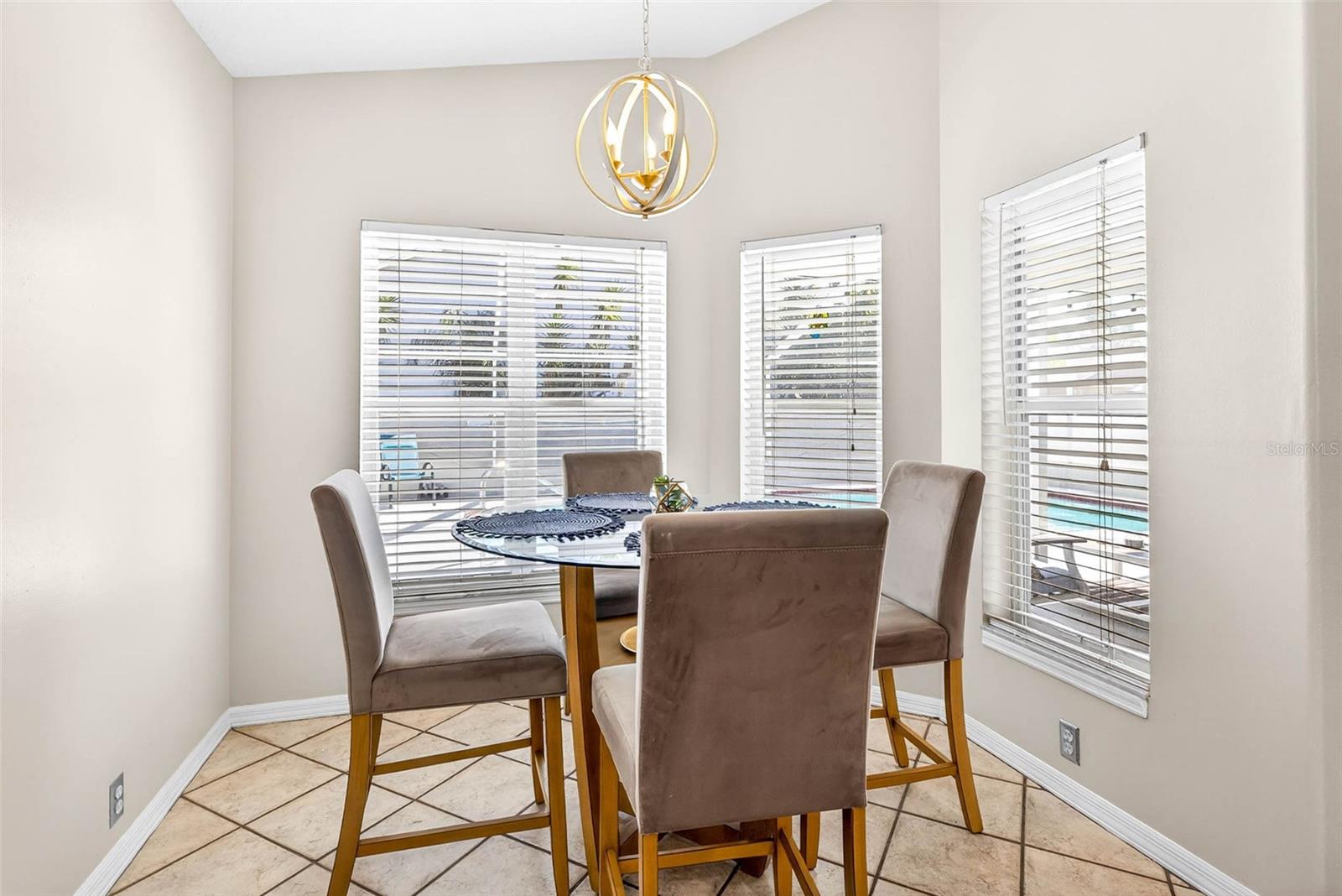 THE ESTATES - Residential