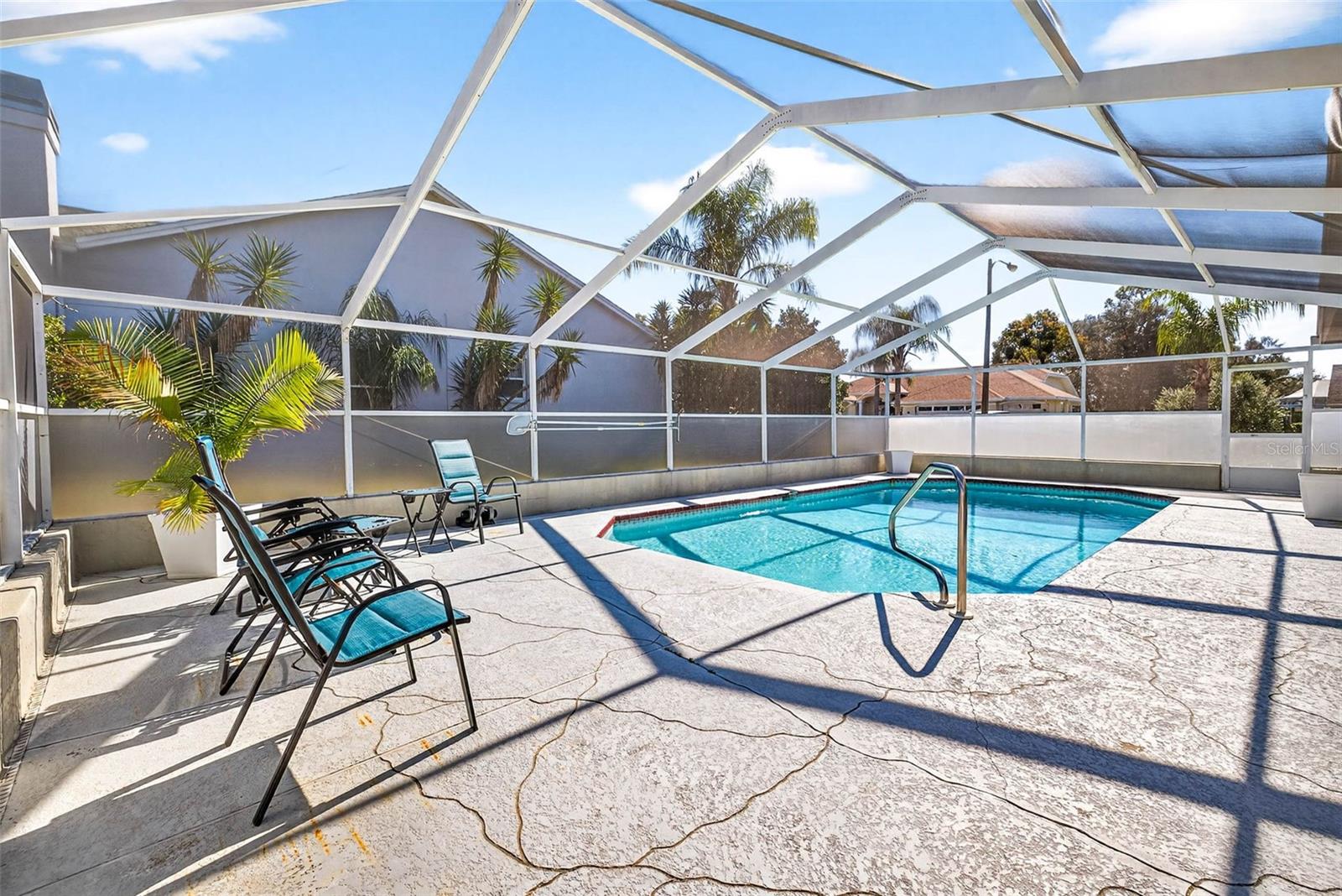 THE ESTATES - Residential