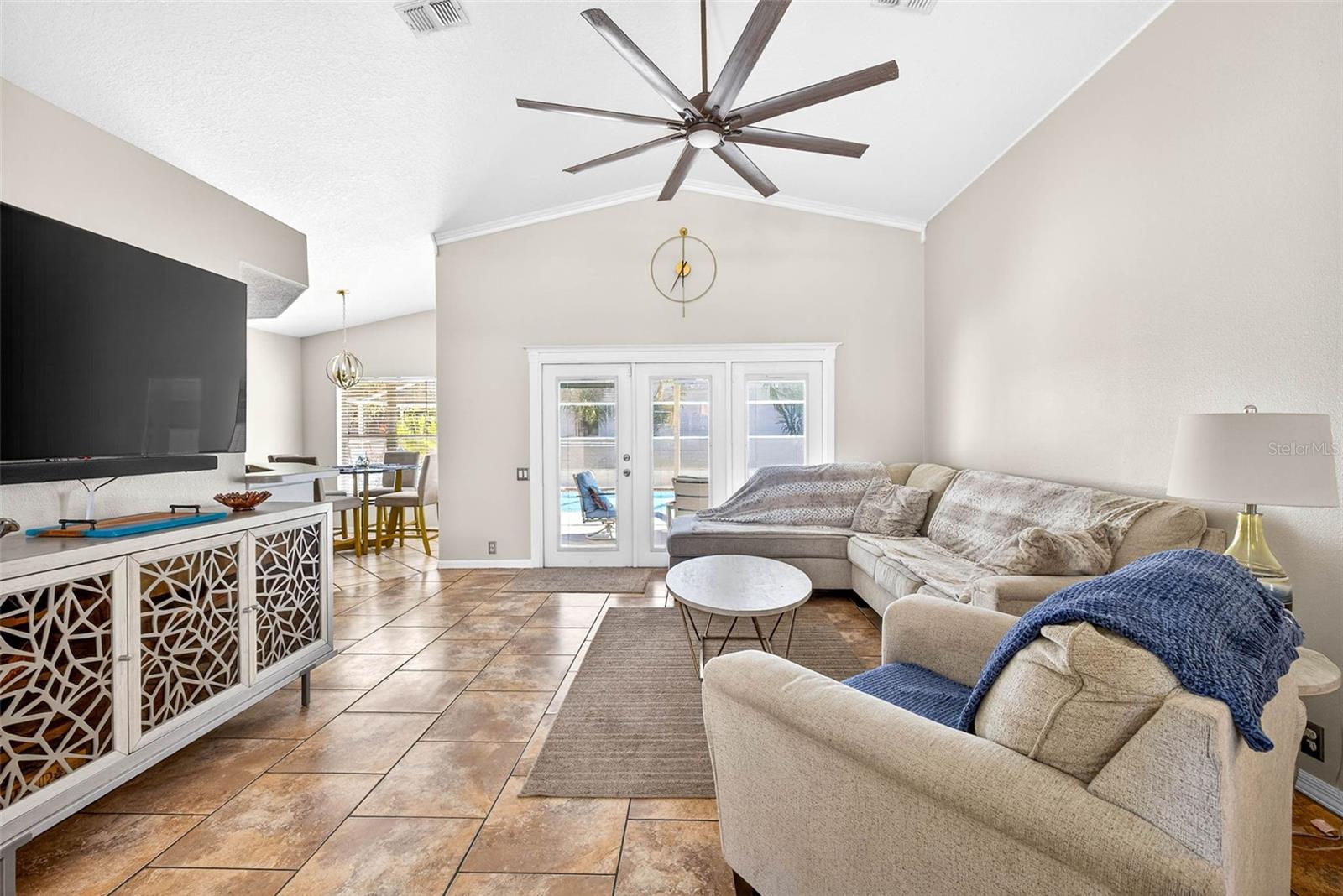 THE ESTATES - Residential