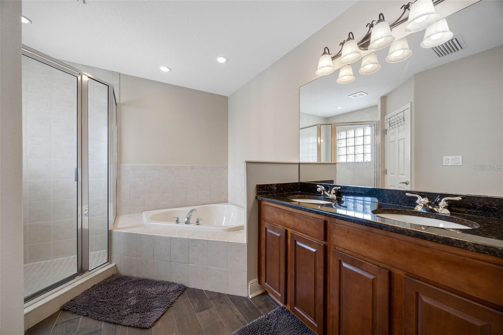 GAY SHORES - Residential