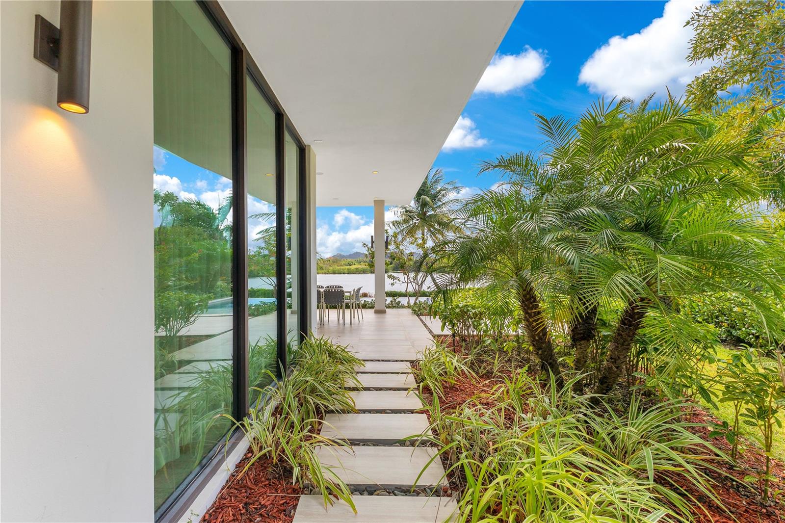 THE ENCLAVE - Residential