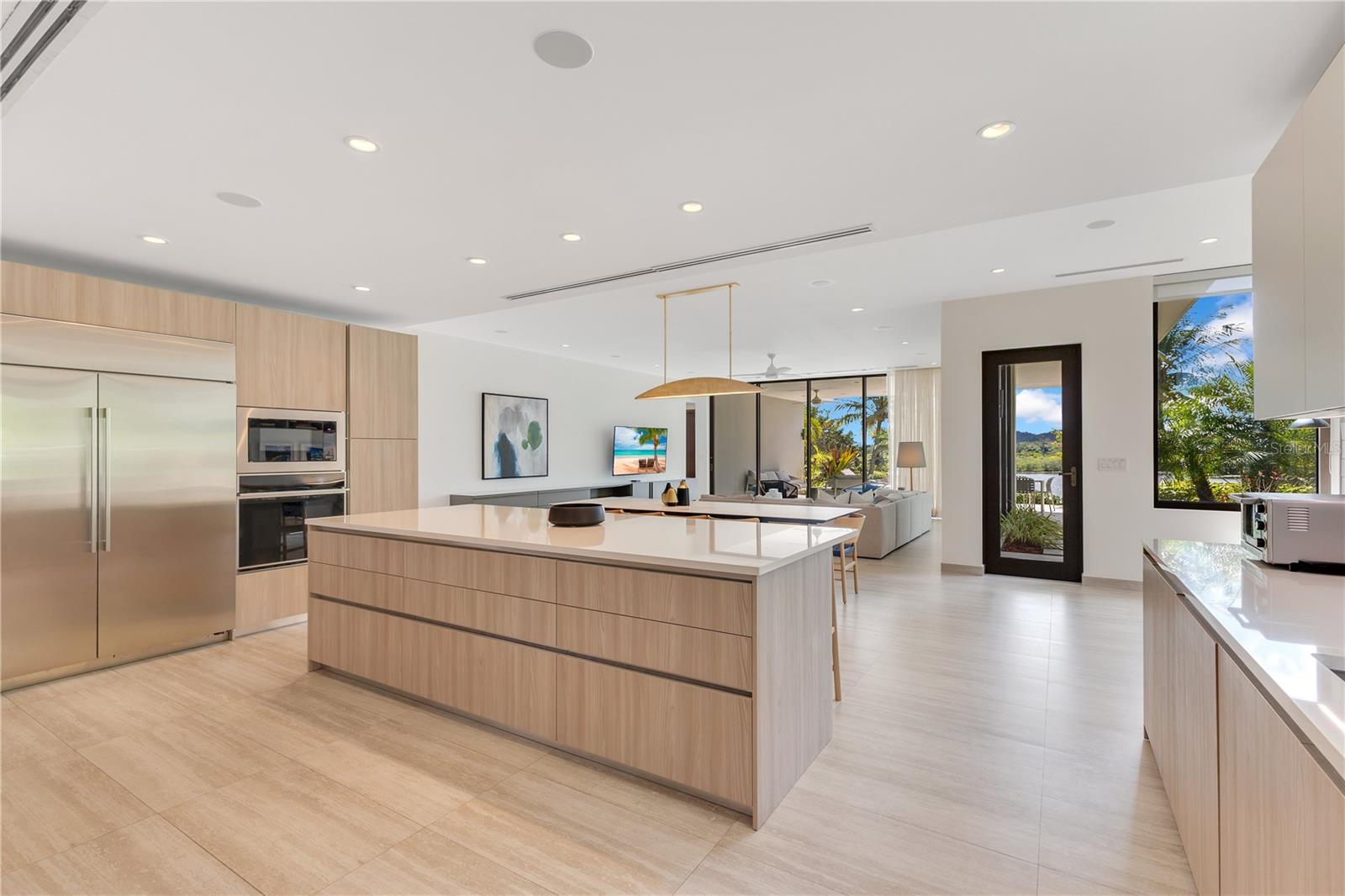 THE ENCLAVE - Residential