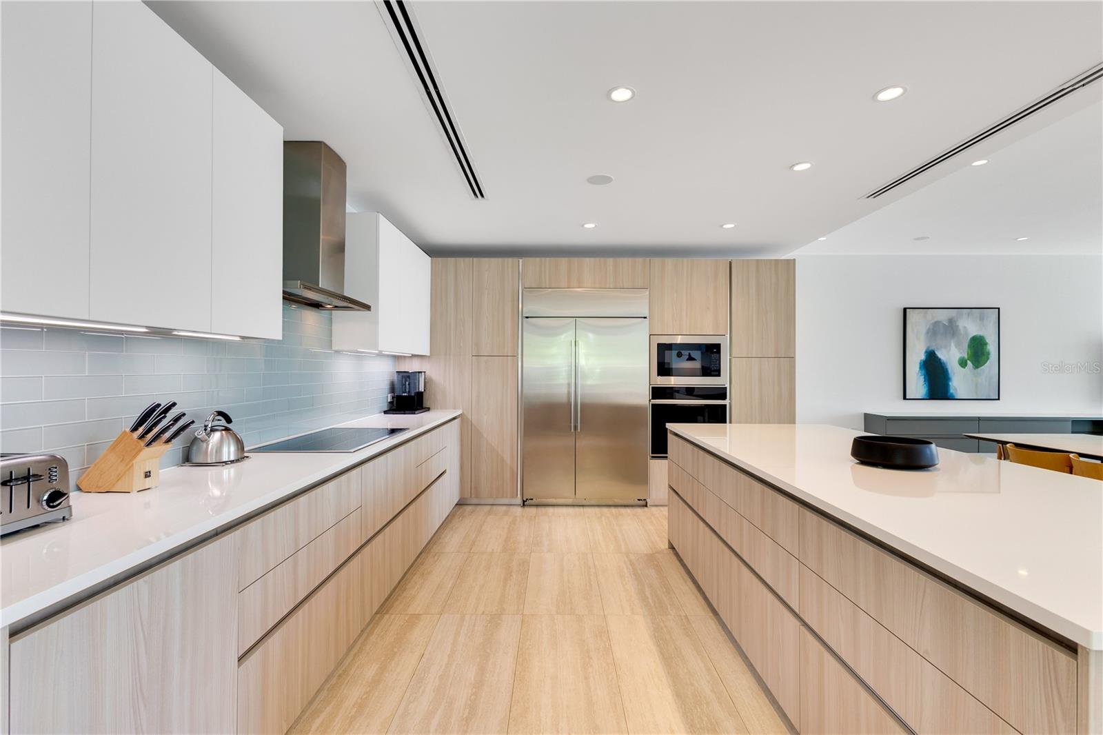 THE ENCLAVE - Residential