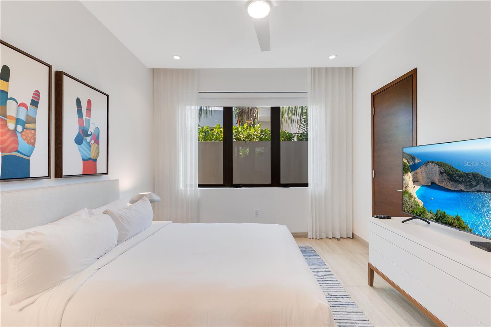 THE ENCLAVE - Residential