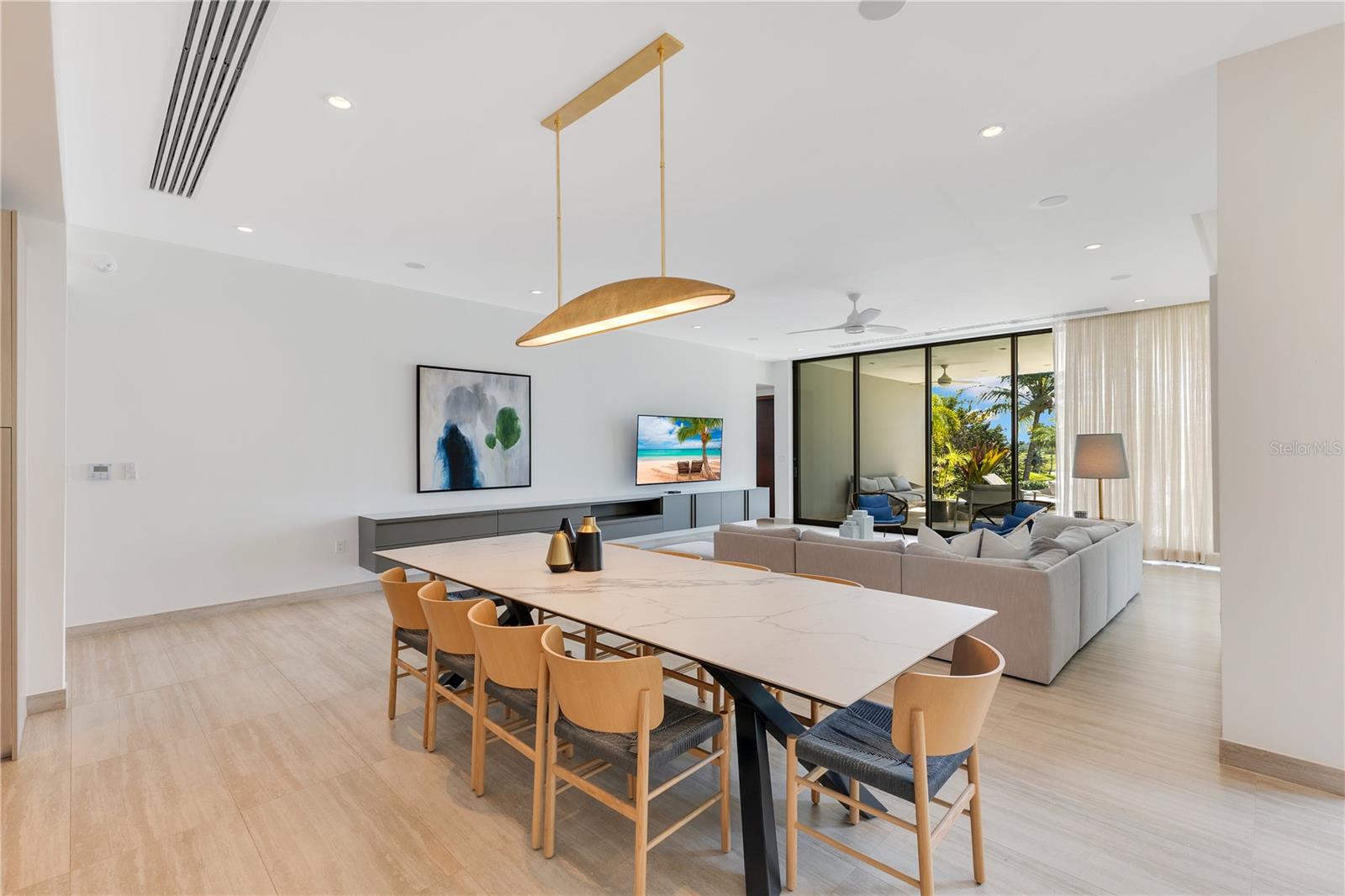 THE ENCLAVE - Residential