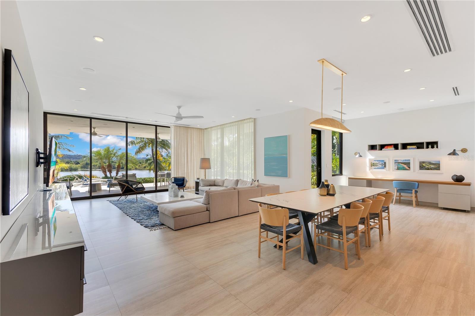 THE ENCLAVE - Residential