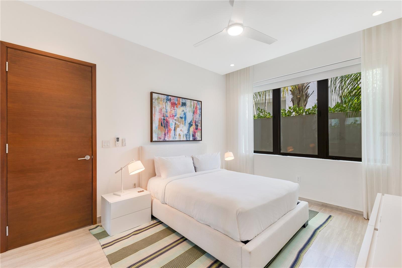 THE ENCLAVE - Residential