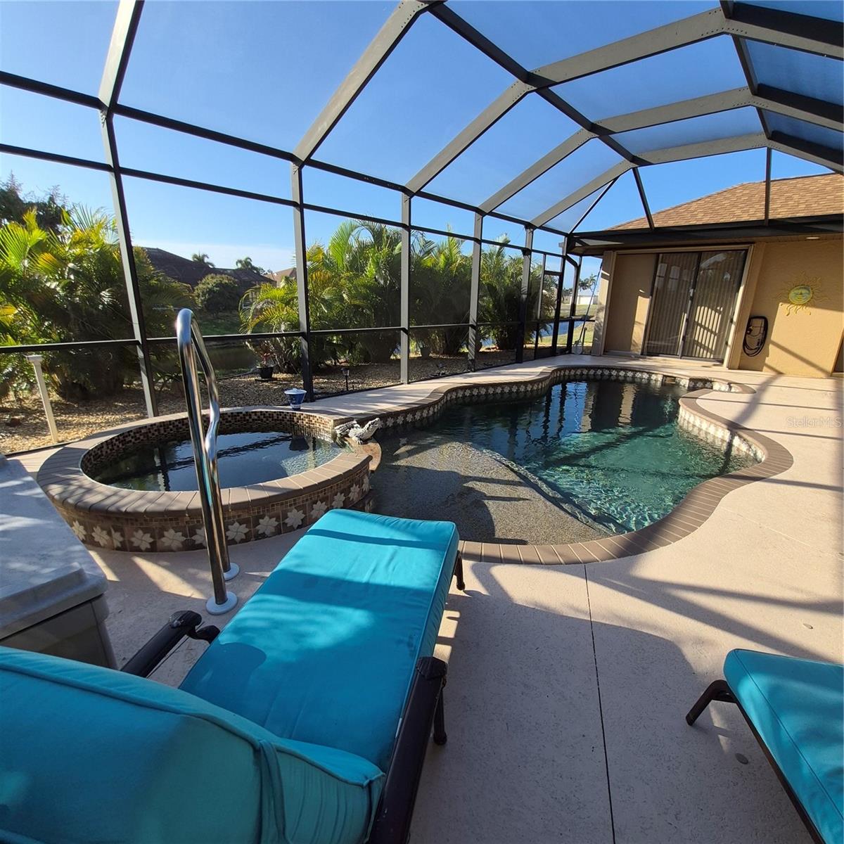 ROTONDA WHITE MARSH - Residential