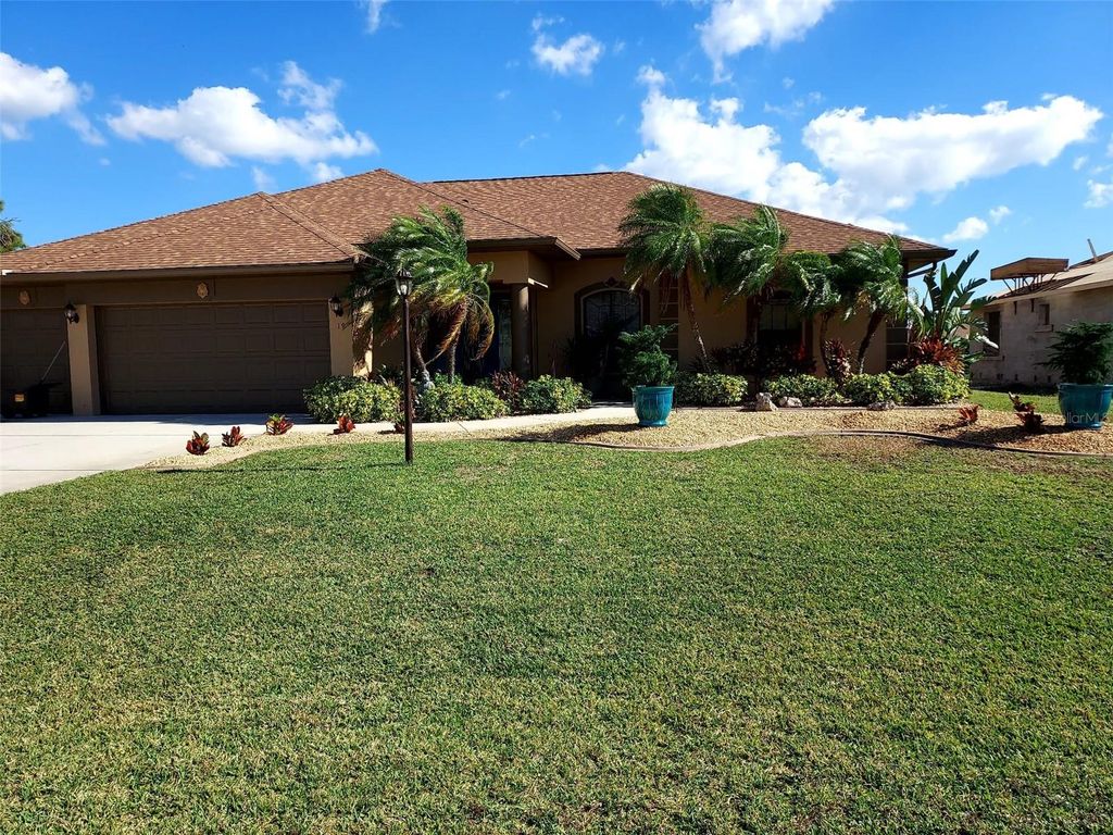 Photo of 19 Medalist Way, Rotonda West, FL 33947 (MLS # D6146841)