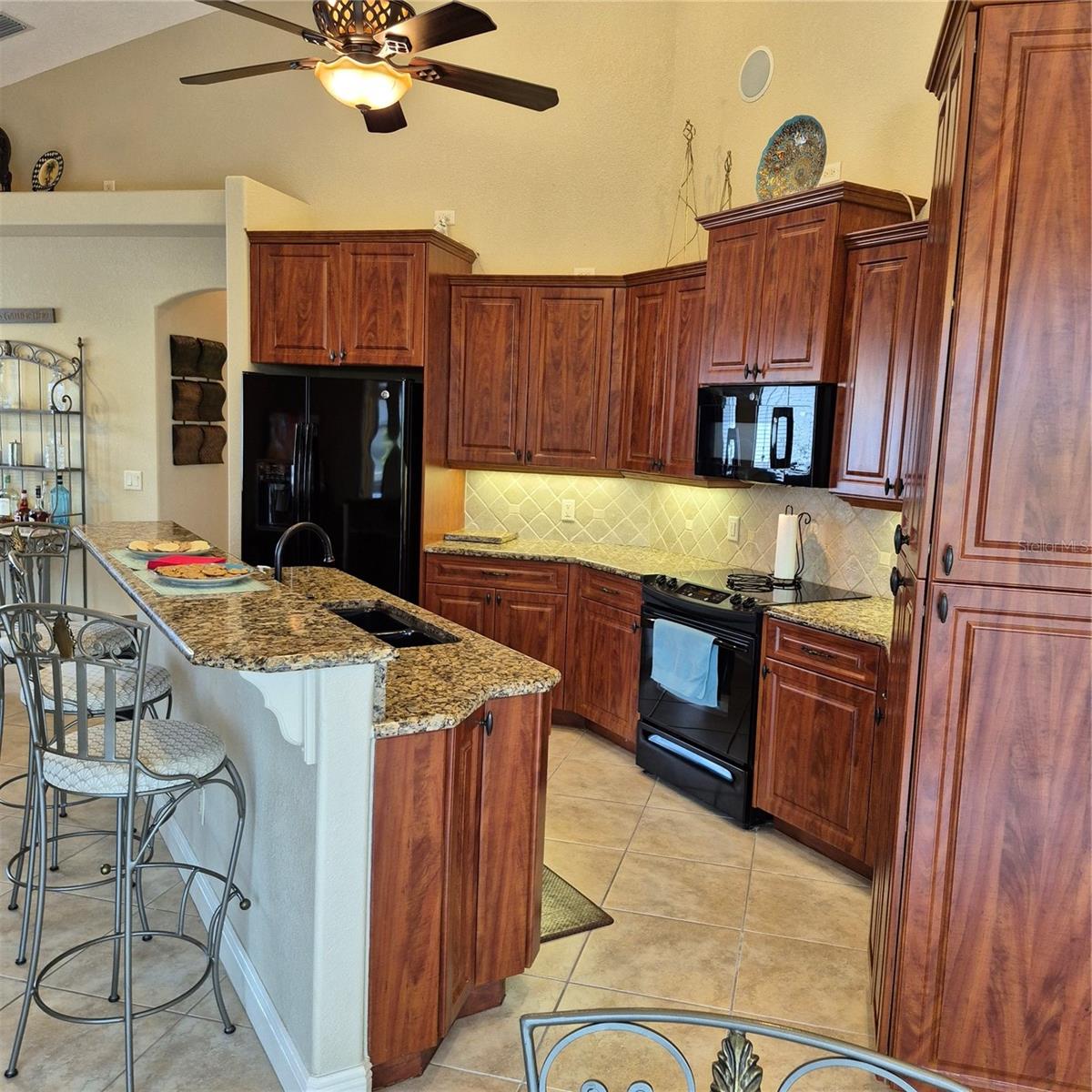 ROTONDA WHITE MARSH - Residential