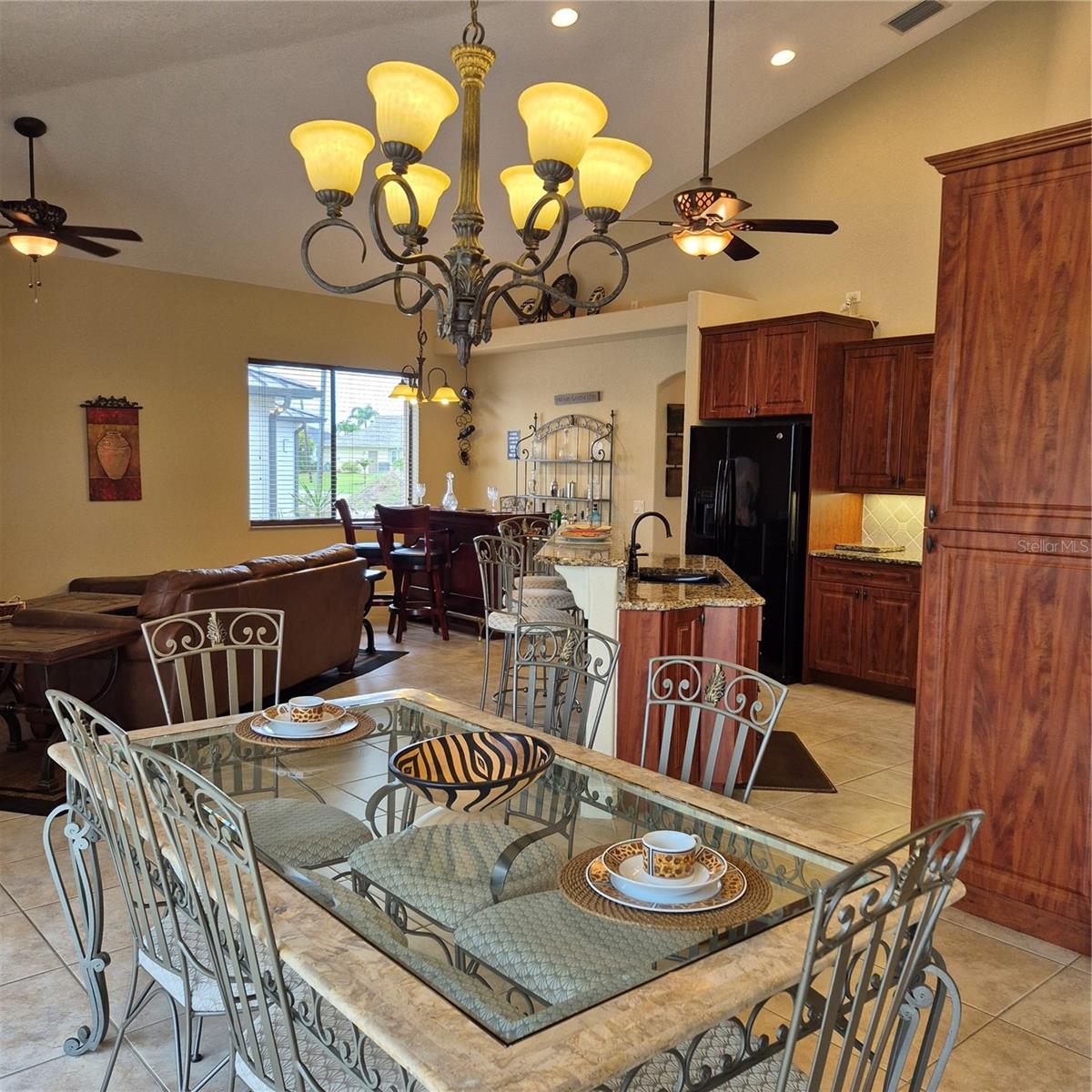 ROTONDA WHITE MARSH - Residential