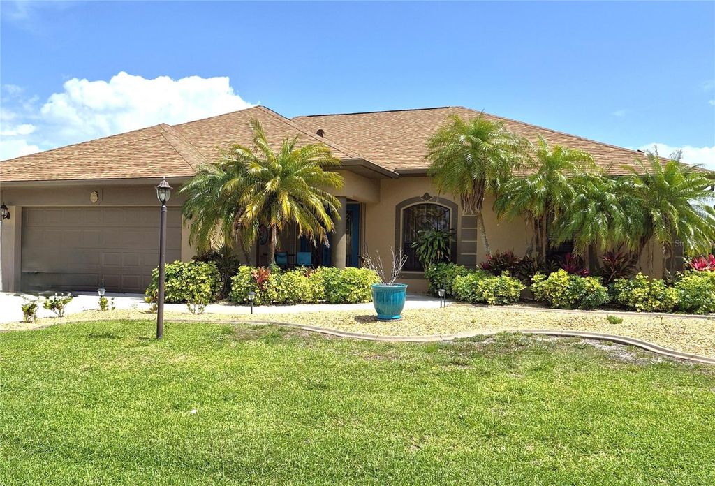 Photo of 19 Medalist Way, Rotonda West, FL 33947 (MLS # D6146841)