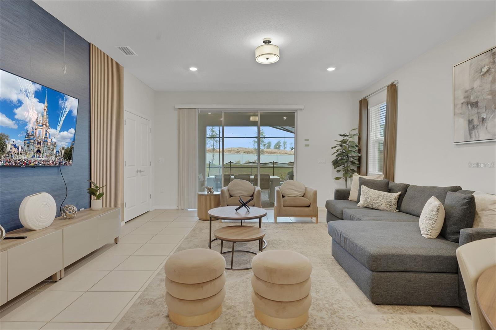 WINDSOR ISLAND RESIDENCE PH 3 - Residential