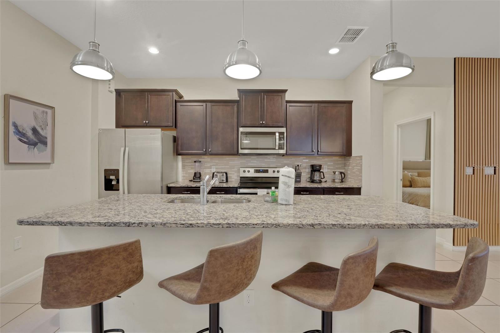 WINDSOR ISLAND RESIDENCE PH 3 - Residential