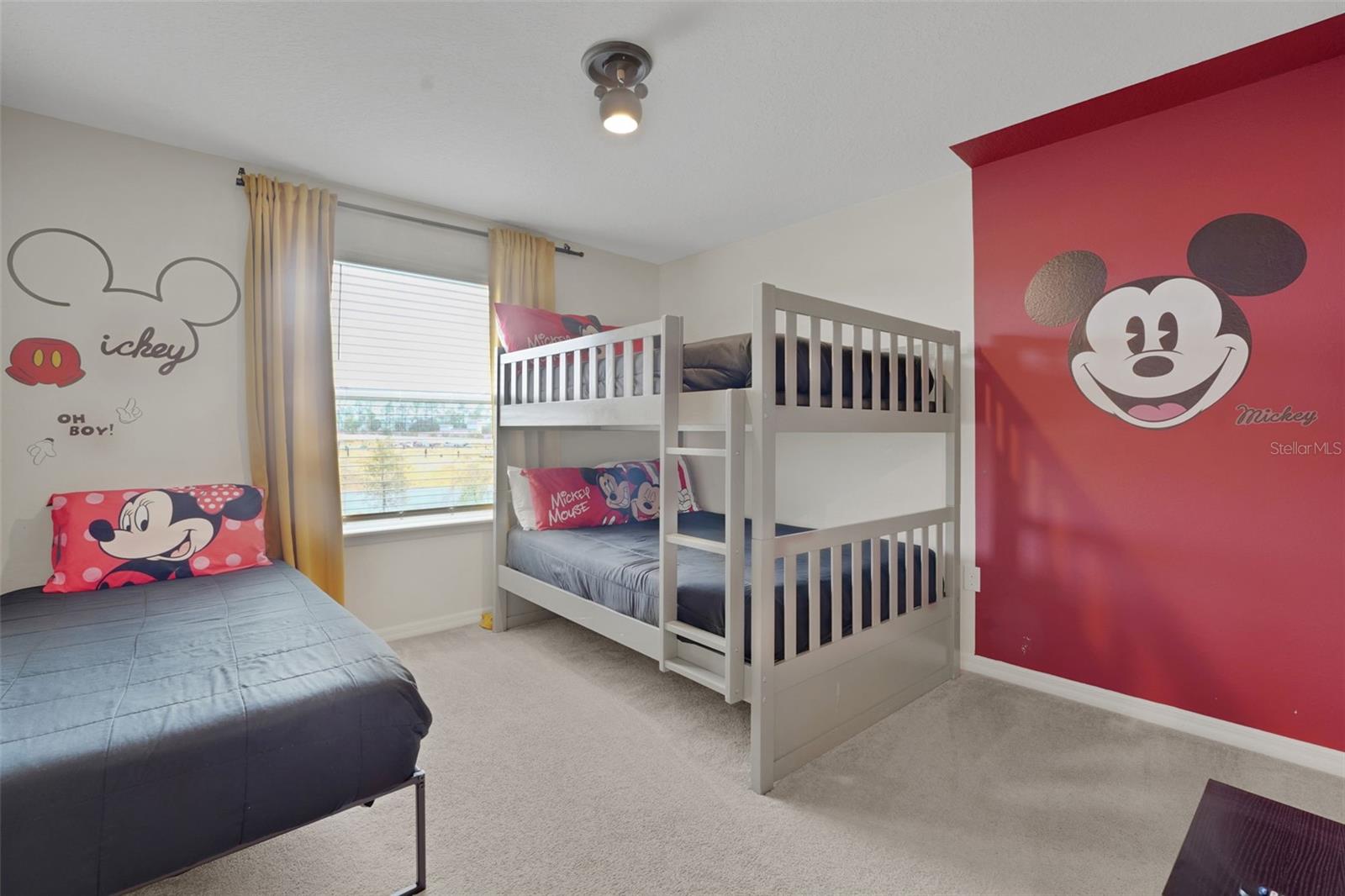 WINDSOR ISLAND RESIDENCE PH 3 - Residential