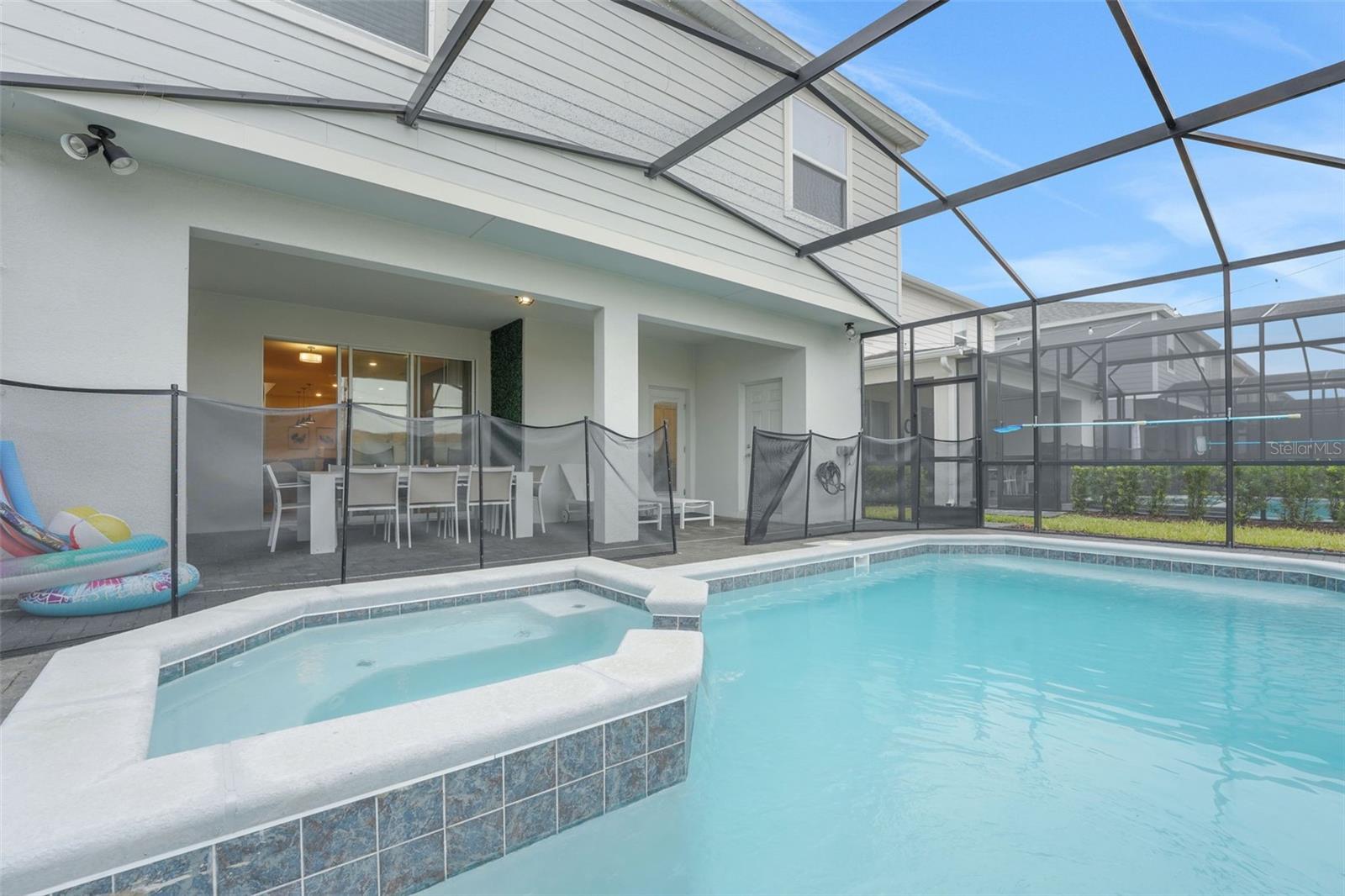 WINDSOR ISLAND RESIDENCE PH 3 - Residential