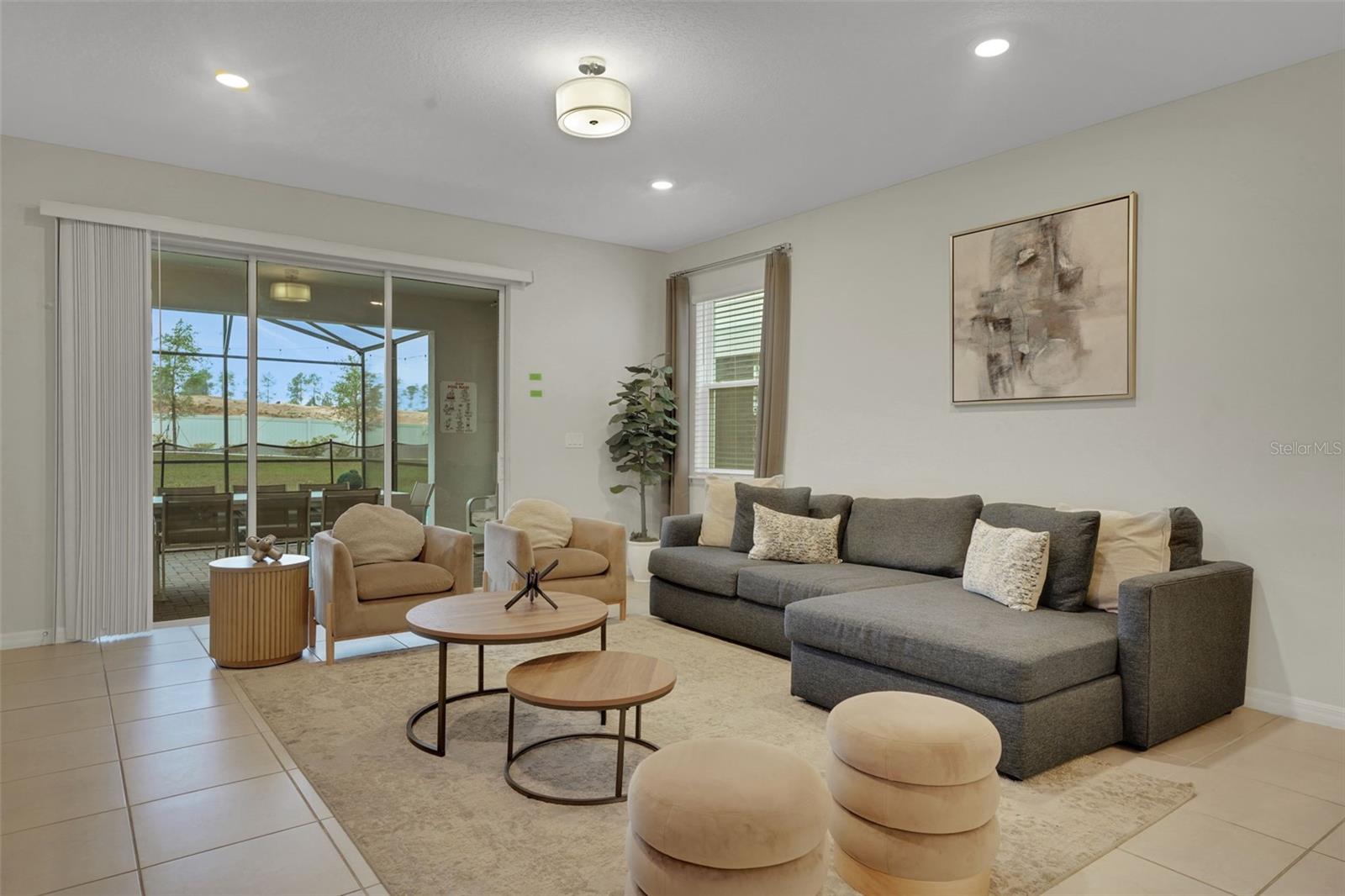 WINDSOR ISLAND RESIDENCE PH 3 - Residential