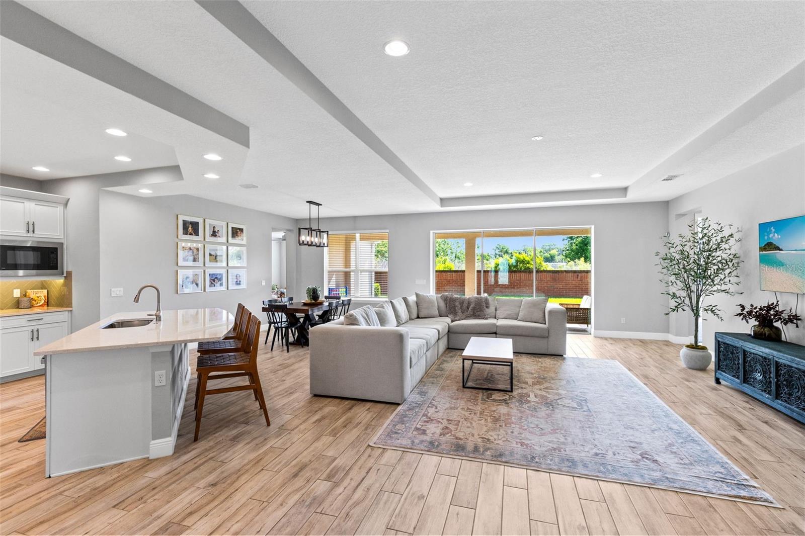 SOUTHERN OAKS PH THREE - Residential