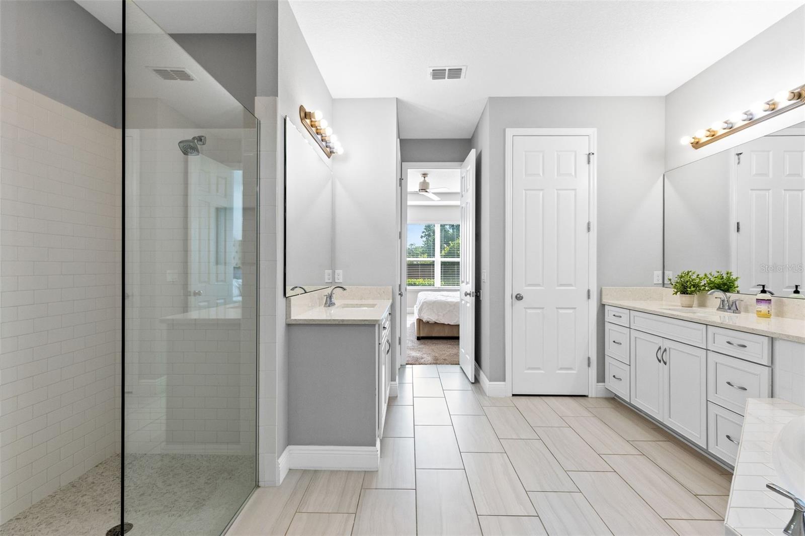 SOUTHERN OAKS PH THREE - Residential