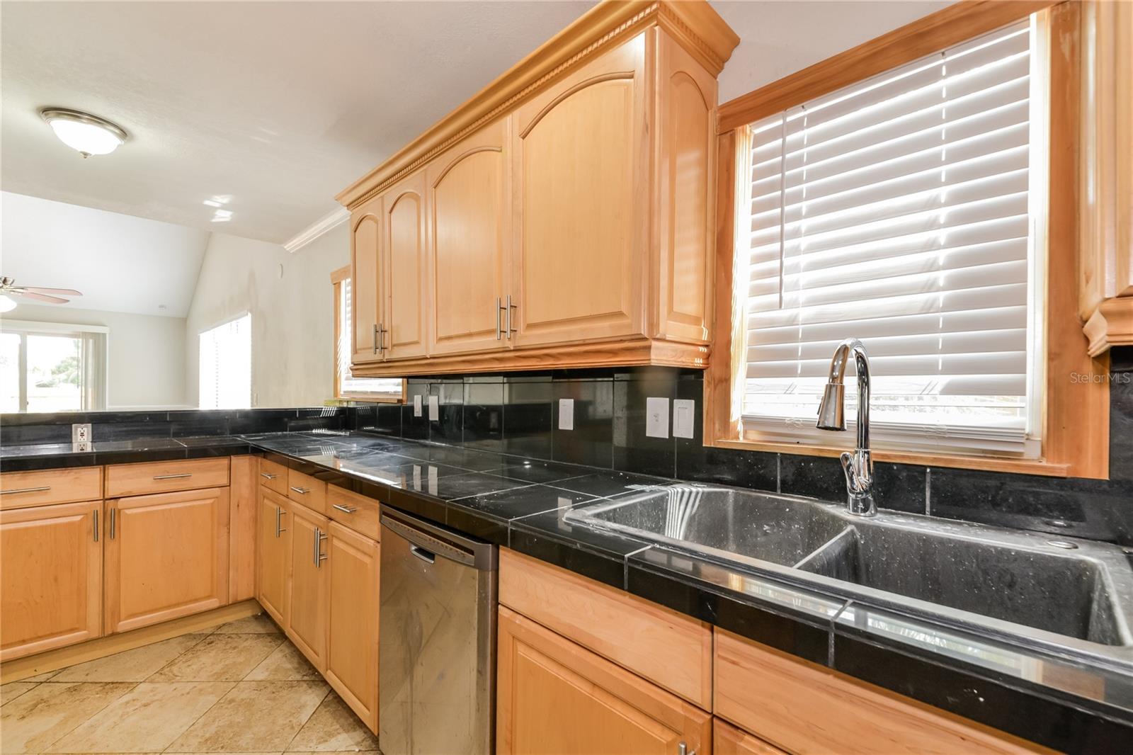 JACKSON HIGHLANDS - Residential Lease