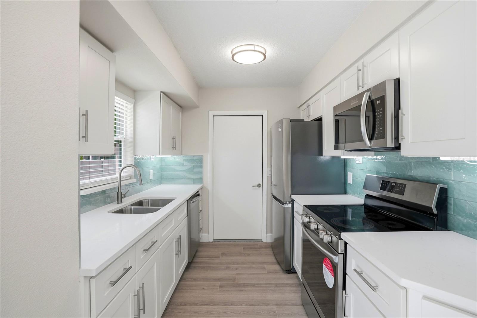 TAYLOR LAKE SUB - Residential