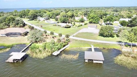 Tiny photo for 3155 Lakeshore Drive, Mount Dora, FL 32757 (MLS # G5111262)