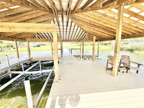 Tiny photo for 3155 Lakeshore Drive, Mount Dora, FL 32757 (MLS # G5111262)