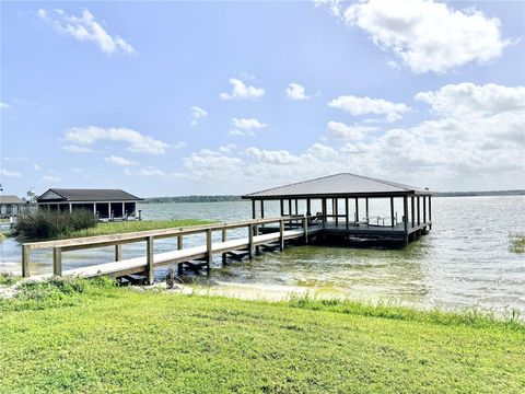 Tiny photo for 3155 Lakeshore Drive, Mount Dora, FL 32757 (MLS # G5111262)