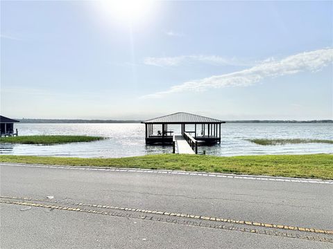 Tiny photo for 3155 Lakeshore Drive, Mount Dora, FL 32757 (MLS # G5111262)