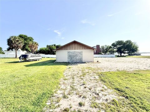 Tiny photo for 3155 Lakeshore Drive, Mount Dora, FL 32757 (MLS # G5111262)