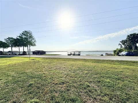 Tiny photo for 3155 Lakeshore Drive, Mount Dora, FL 32757 (MLS # G5111262)