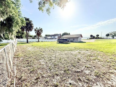 Tiny photo for 3155 Lakeshore Drive, Mount Dora, FL 32757 (MLS # G5111262)