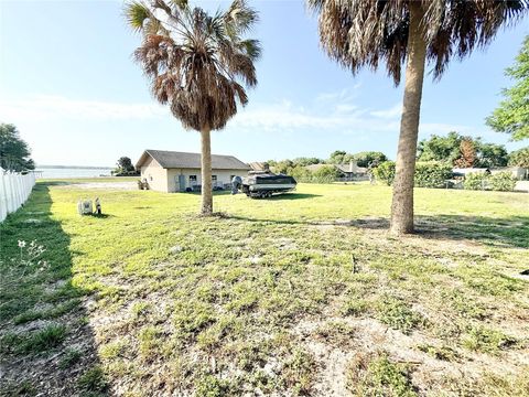 Tiny photo for 3155 Lakeshore Drive, Mount Dora, FL 32757 (MLS # G5111262)