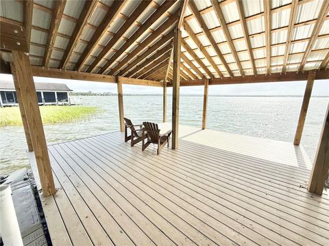 Tiny photo for 3155 Lakeshore Drive, Mount Dora, FL 32757 (MLS # G5111262)