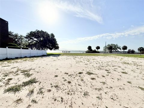 Tiny photo for 3155 Lakeshore Drive, Mount Dora, FL 32757 (MLS # G5111262)