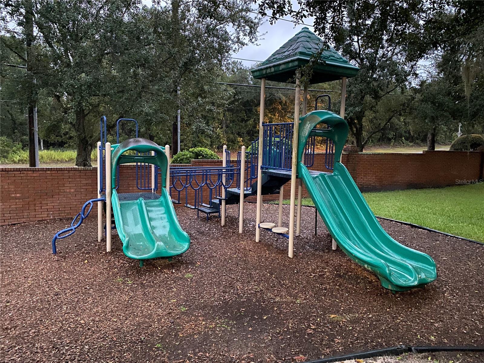 RESERVE/MDW LAKE A-I K M O Q T - Residential Lease